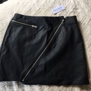 Kendall & Kylie Black Faux Leather Skirt